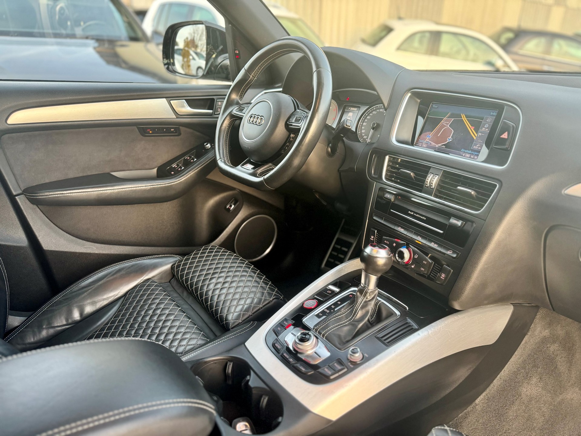 AUDI SQ5 3.0 TDI plus quattro tiptronic-image-6