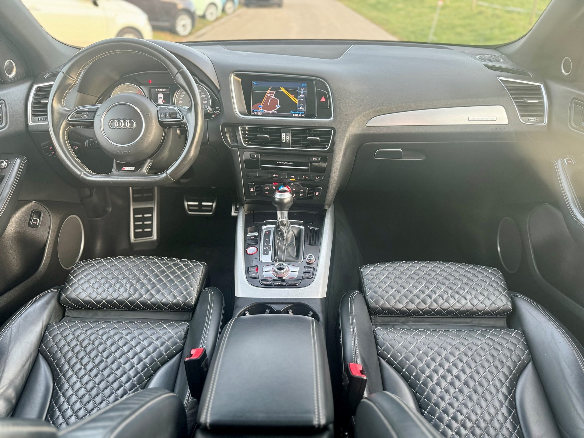 AUDI SQ5 3.0 TDI plus quattro tiptronic-image-8