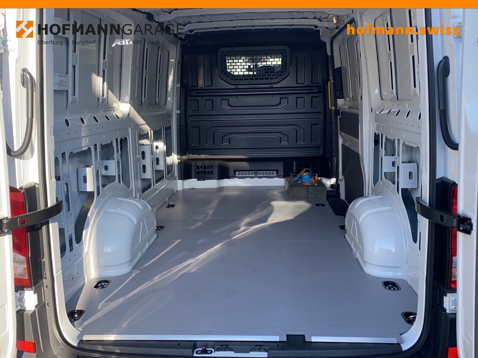 VW Crafter Kastenwagen 35 2.0 BiTDI Entry L3-3640-image-7