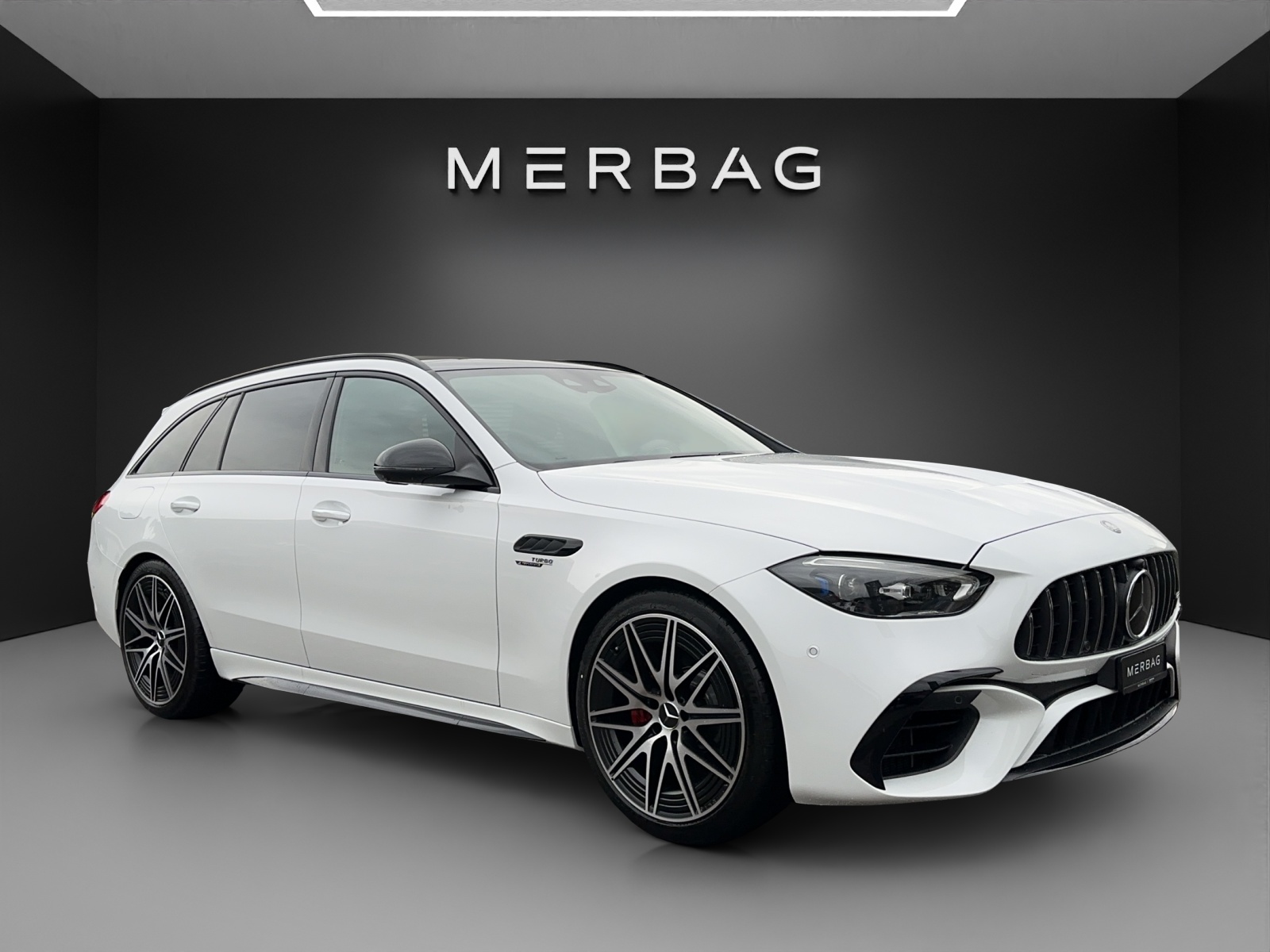 MERCEDES-BENZ C 63 S AMG T E Performance 4 Matic-image-5