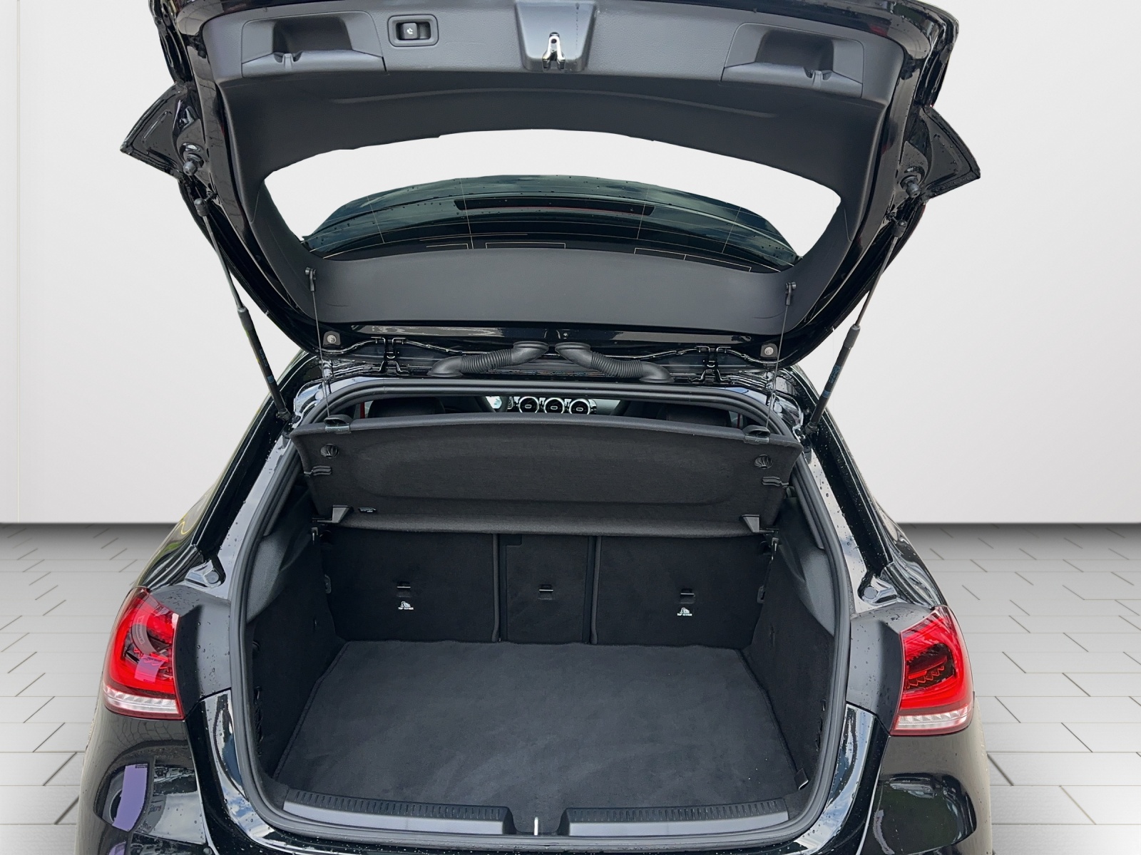 MERCEDES-BENZ A 45 AMG Performance-Sitze, AMG Driver`s Pachage, 4Matic+ Speedshift-image-5