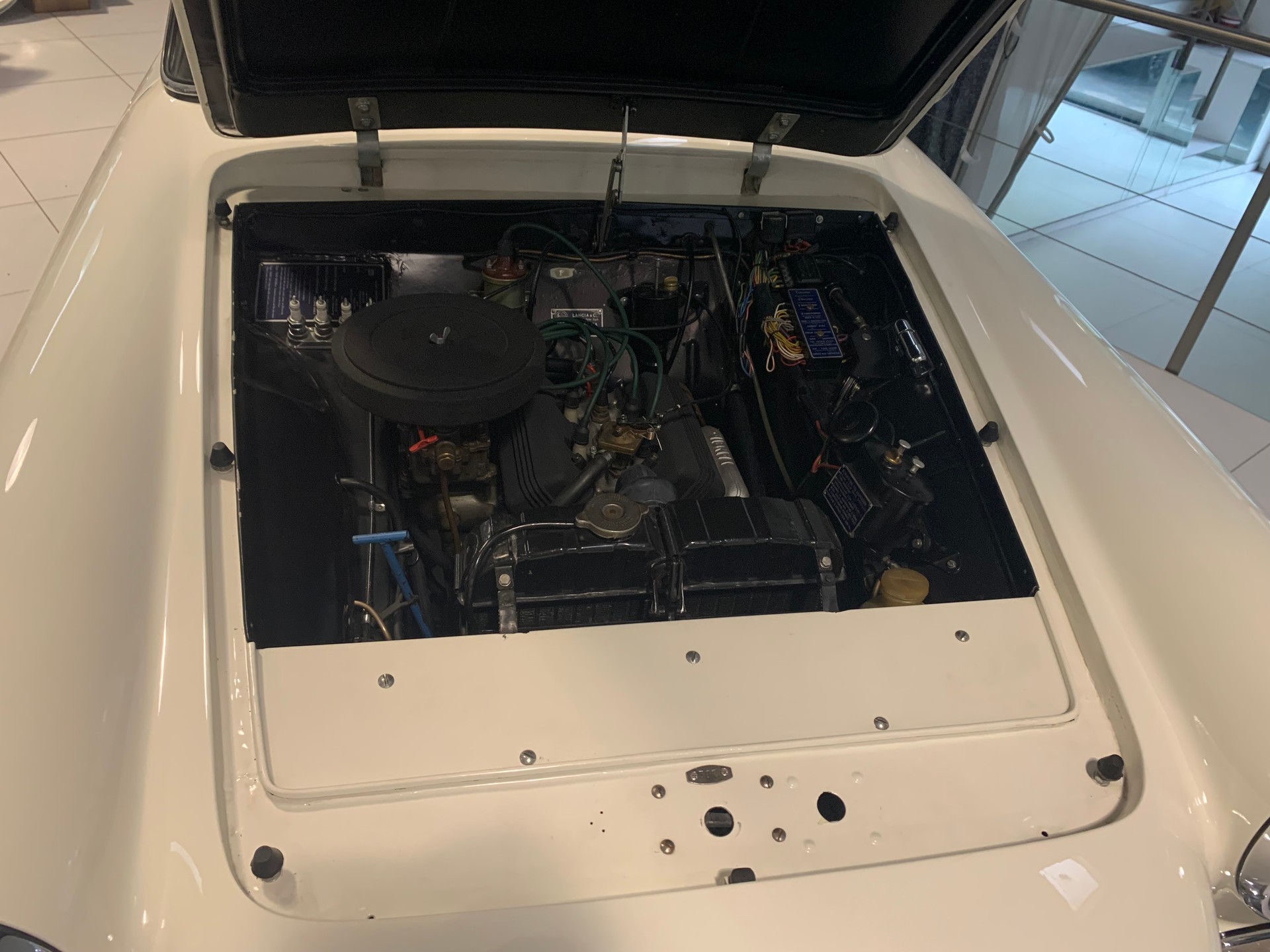 LANCIA Convertibile Vignale 307-image-15