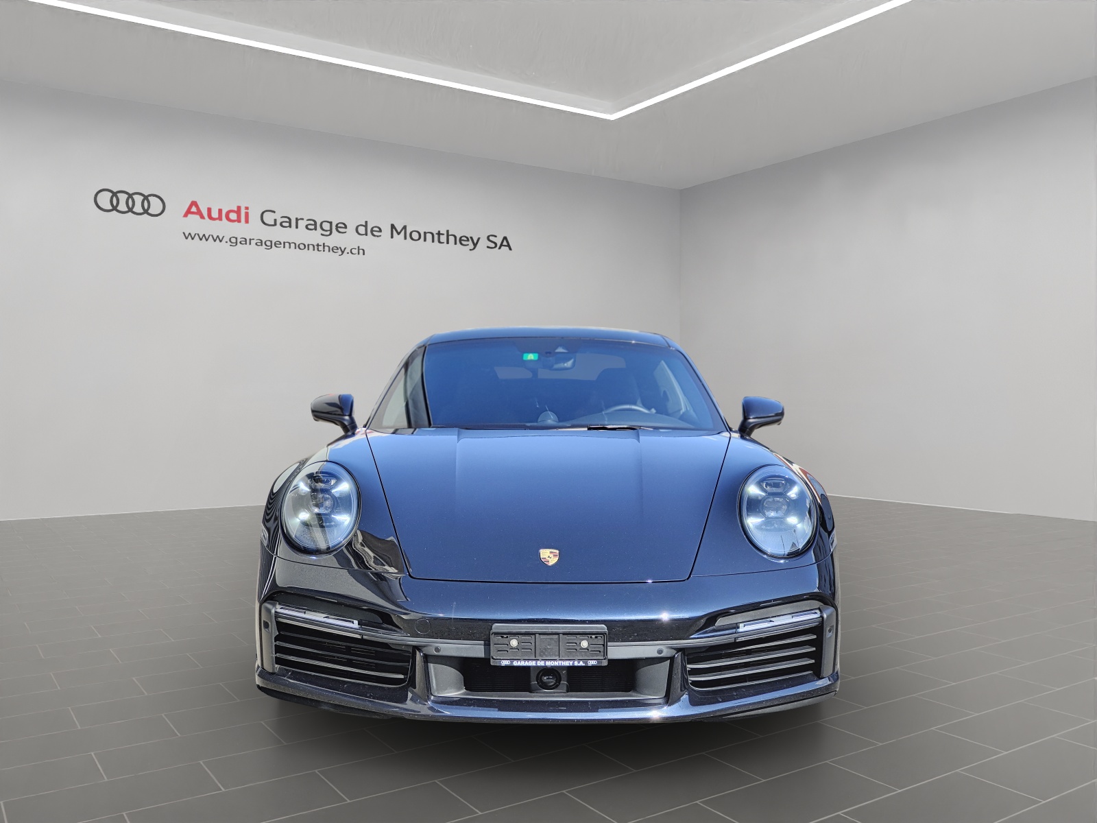 PORSCHE 911 Turbo S PDK-image-1