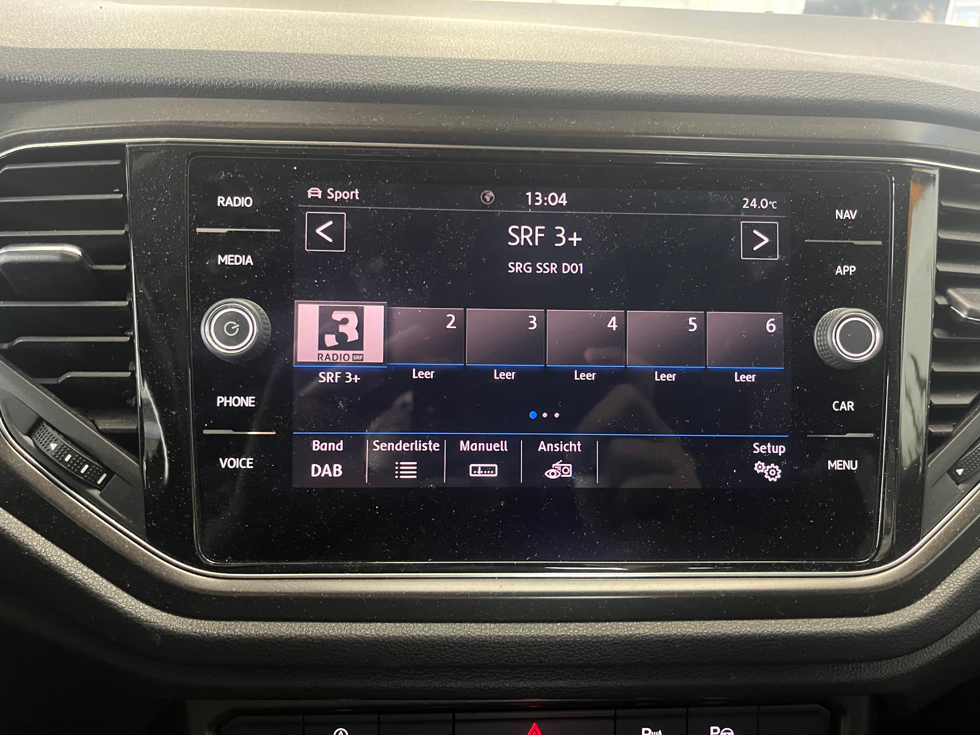 VW T-Roc 2.0 TSI Advance 4M-image-15