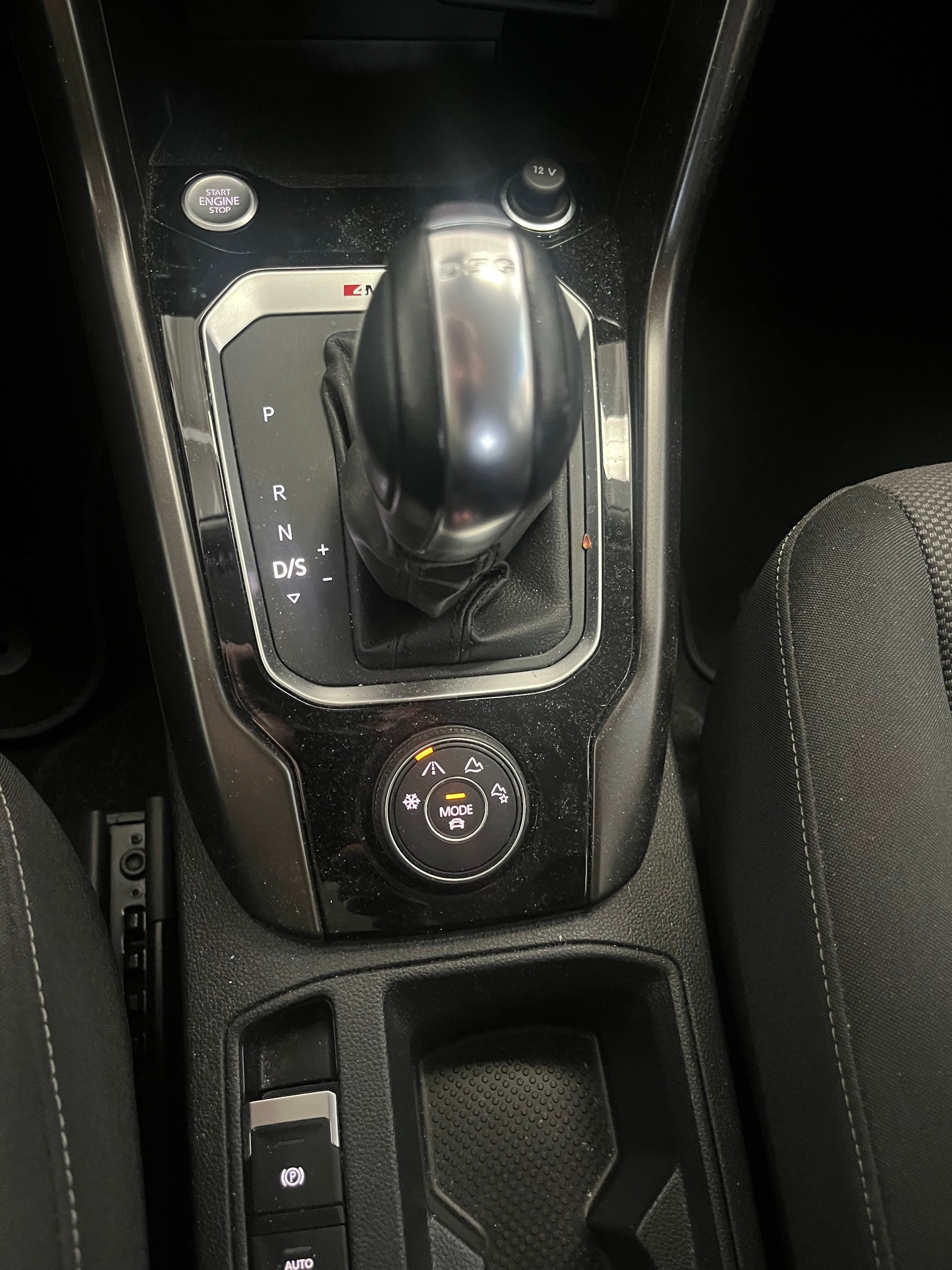 VW T-Roc 2.0 TSI Advance 4M-image-19