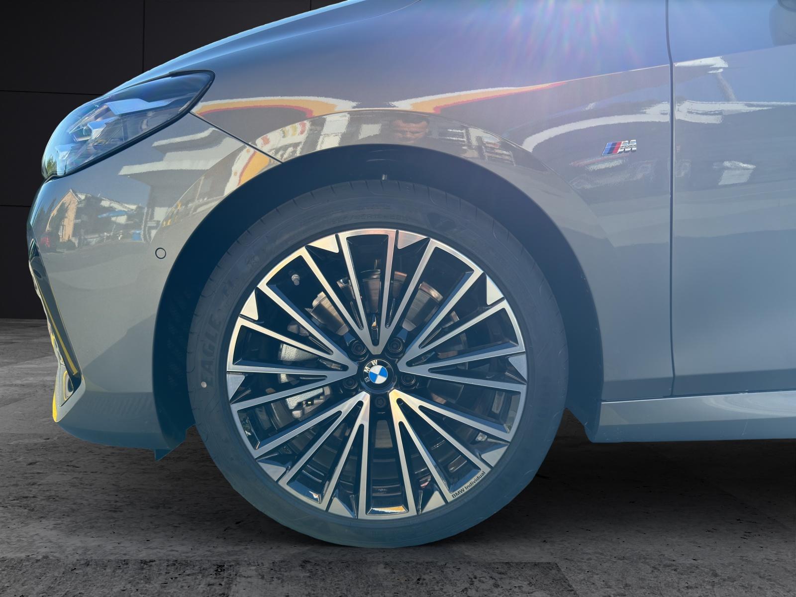 BMW 223i xDrive Active Tourer-image-4