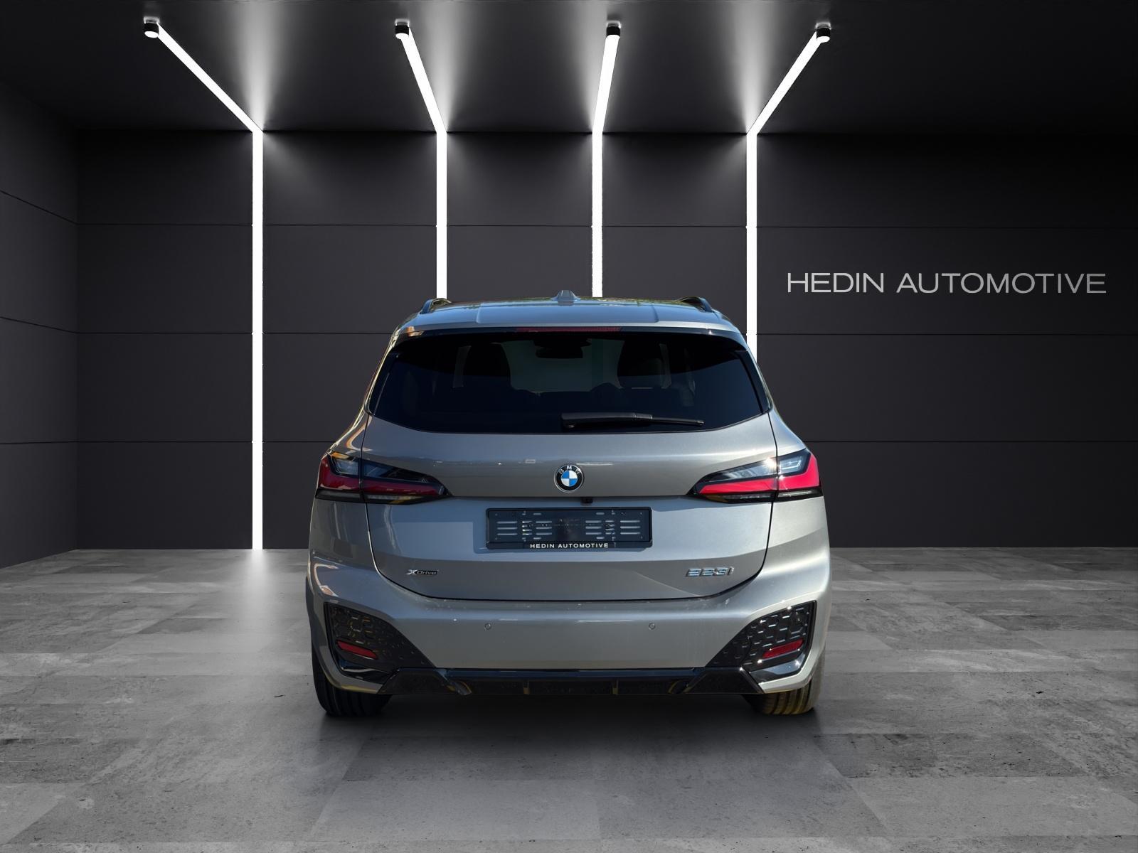 BMW 223i xDrive Active Tourer-image-26