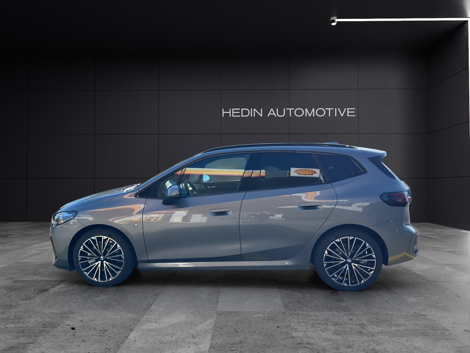 BMW 223i xDrive Active Tourer-image-3