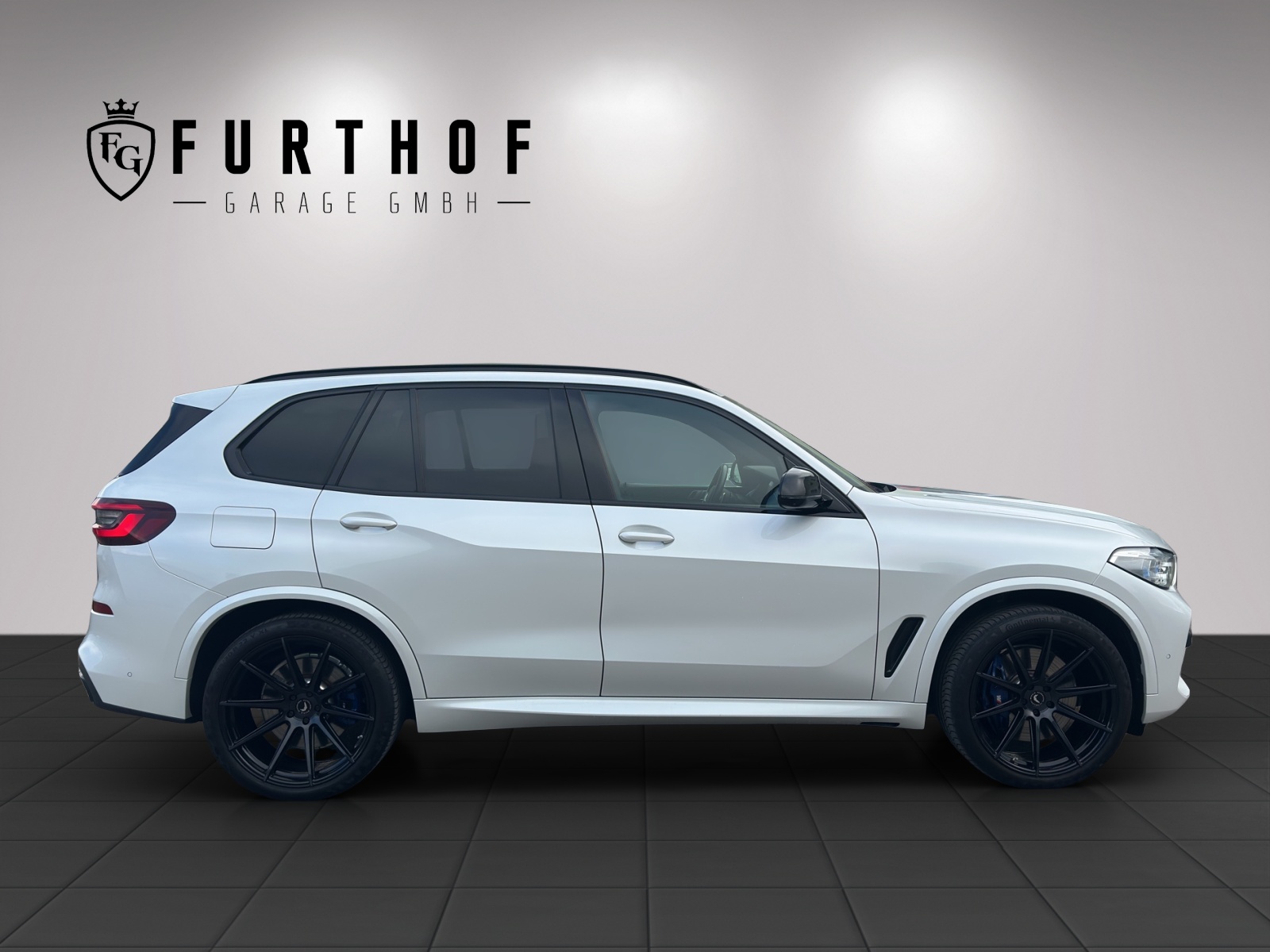 BMW X5 xDrive M50i Steptronic-image-4