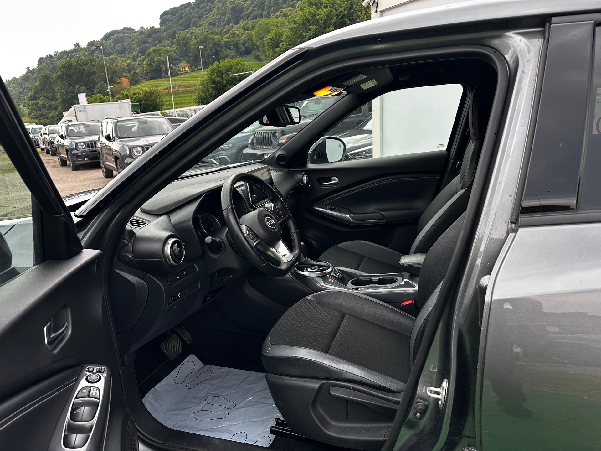 NISSAN Juke 1.0 DIG-T N-Connecta DCT-image-7