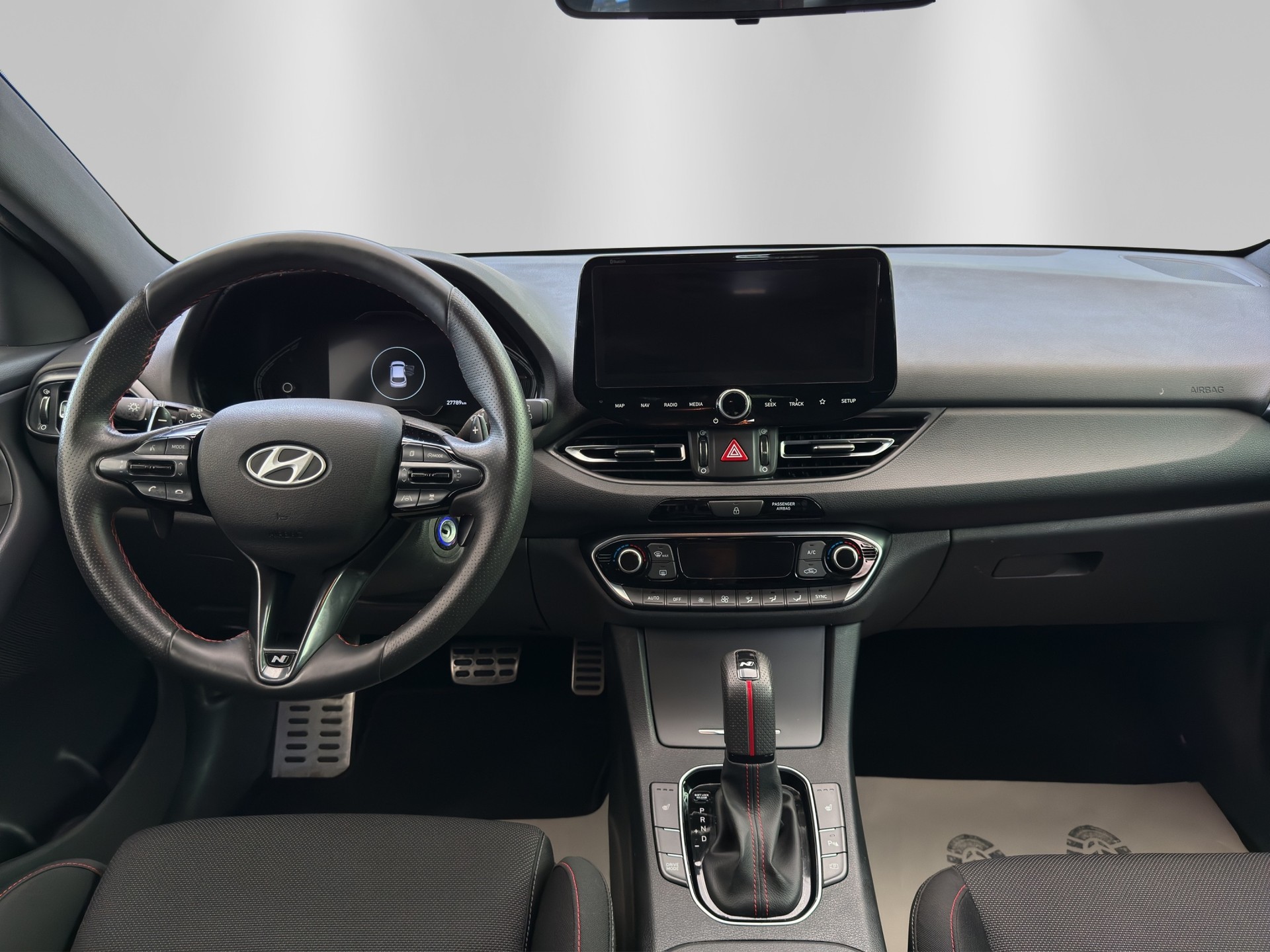 HYUNDAI i30 Wagon 1.5 T-GDi N Line 48V MH DCT-image-8