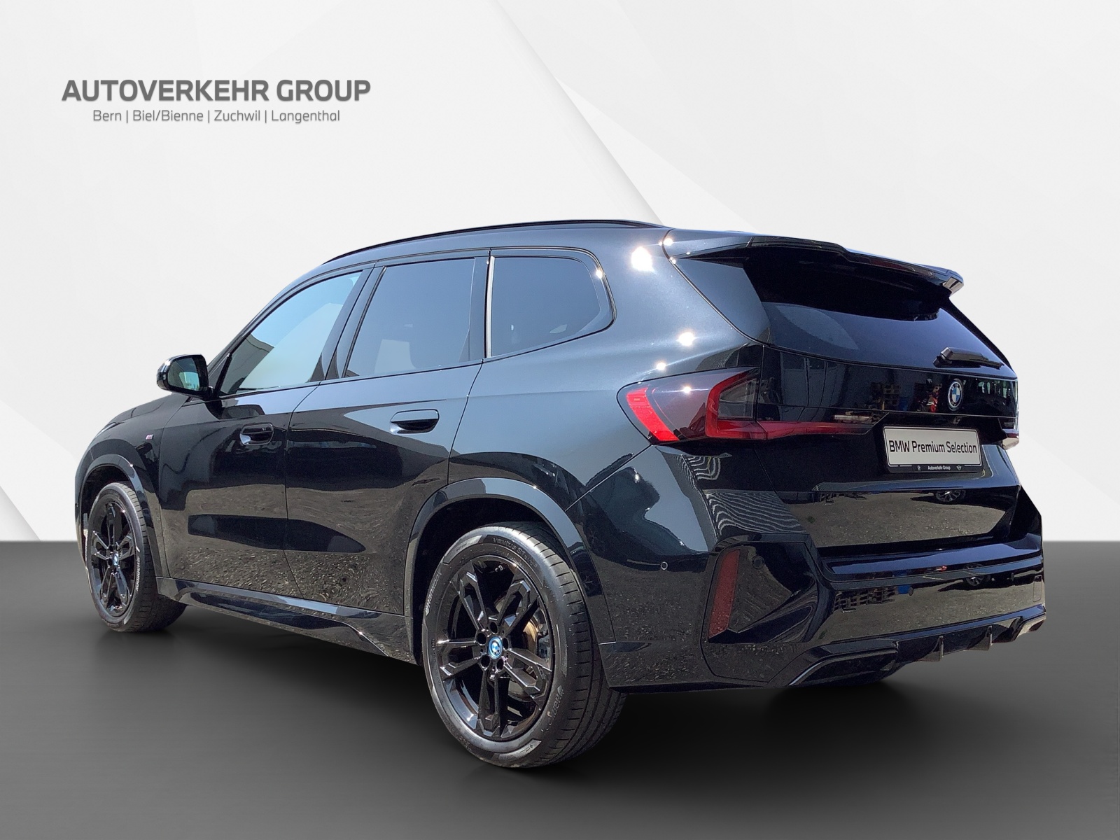 BMW iX1 xDrive 30 M Sport-image-3