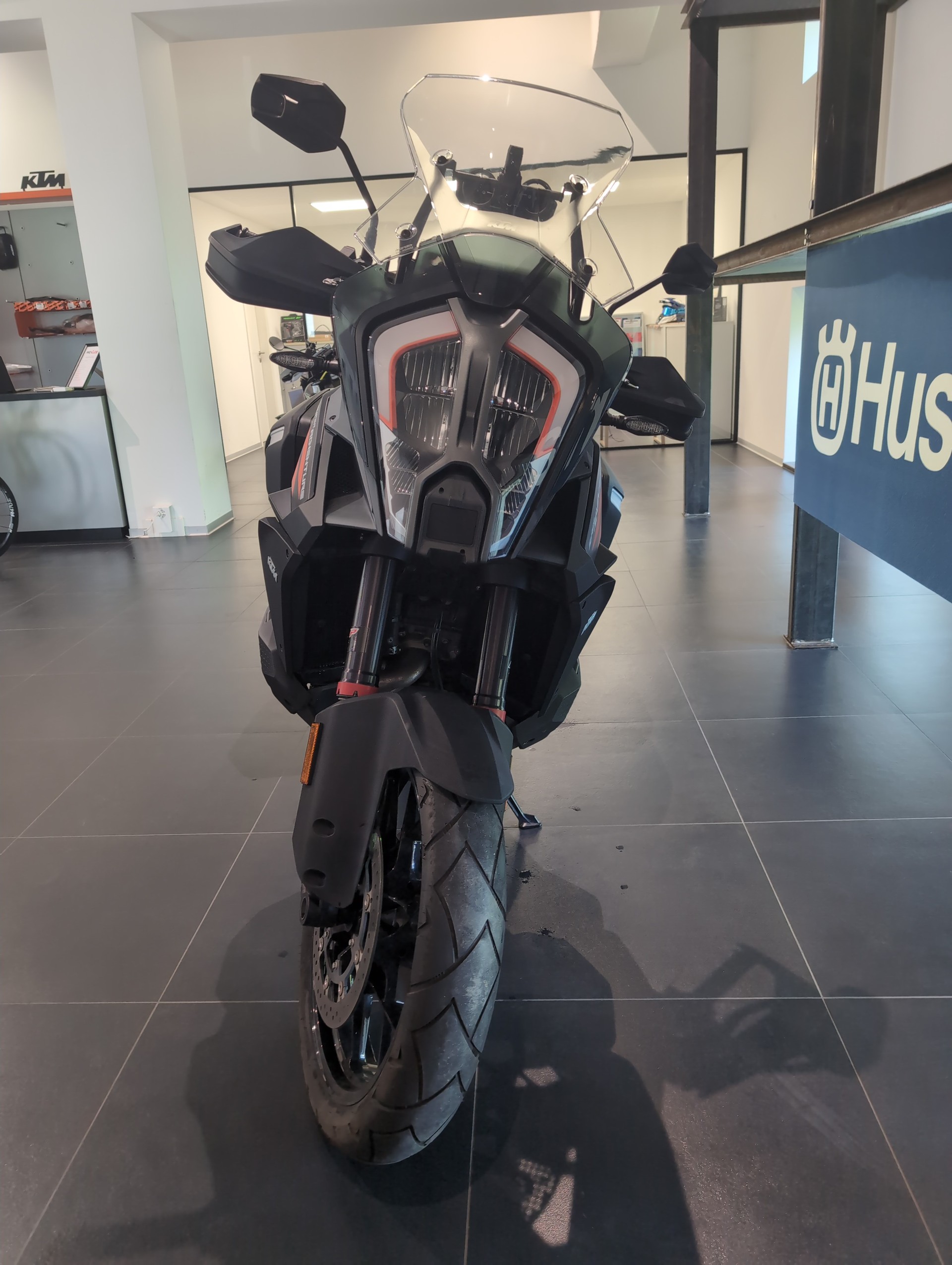 KTM 1290 Super Adventure S-image-3