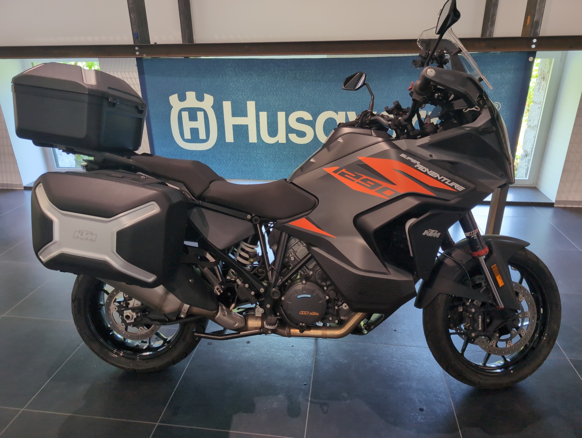 KTM 1290 Super Adventure S-image-4