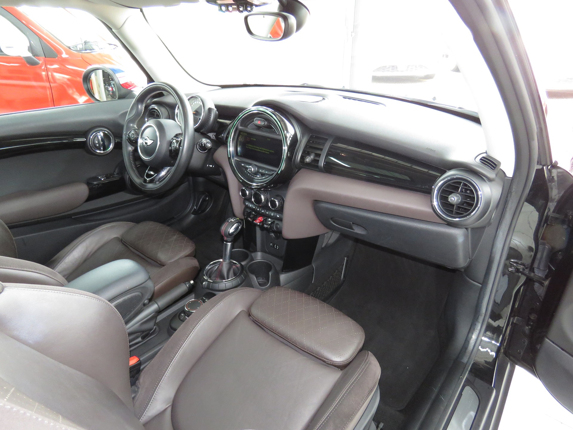 MINI Cooper S Steptronic (Automat)-image-10