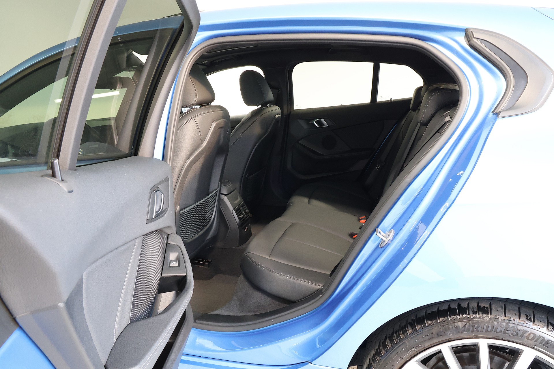 BMW 118i Steptronic M Sport-image-17
