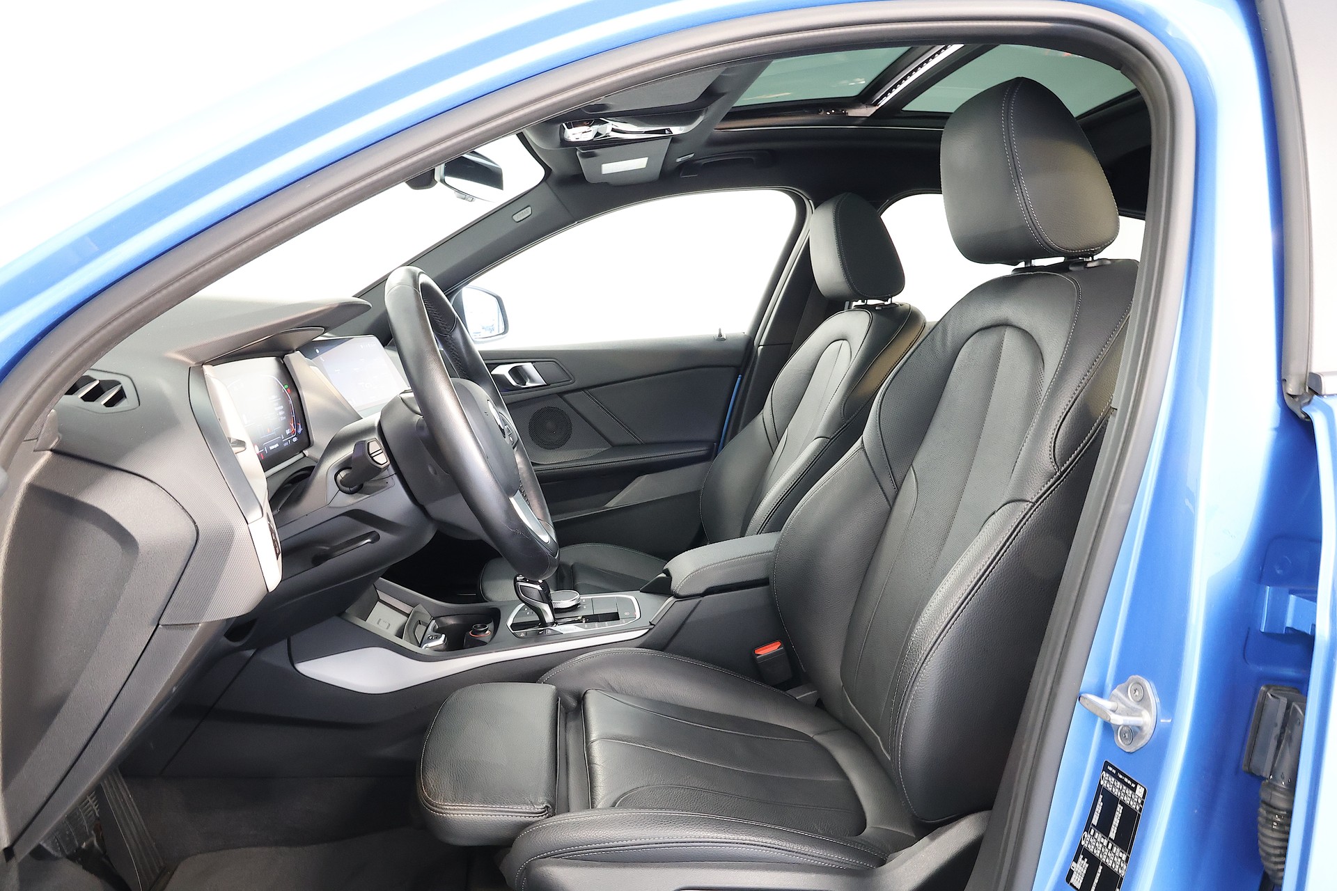 BMW 118i Steptronic M Sport-image-6