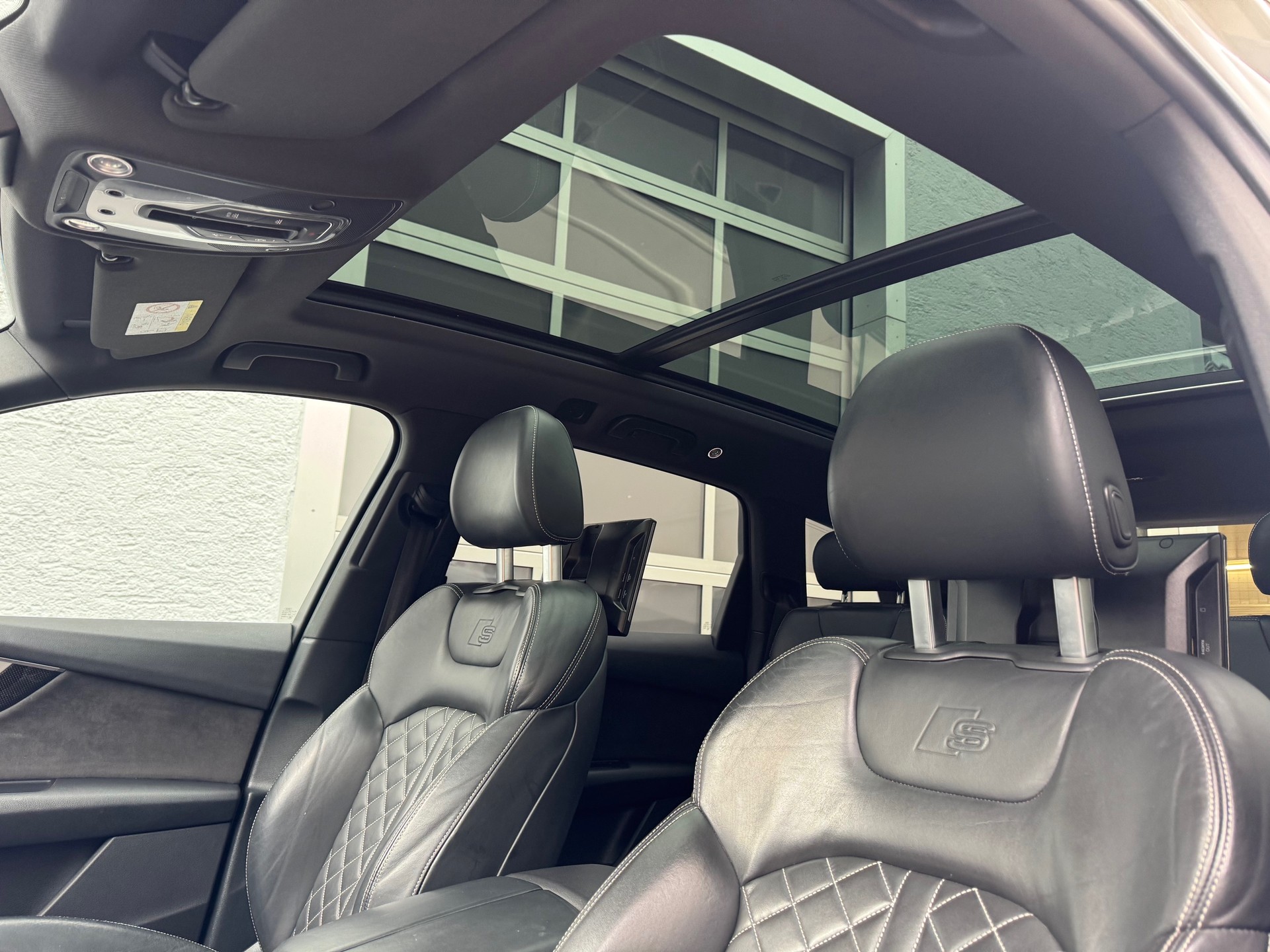 AUDI SQ7 4.0 TDI quattro tiptronic-image-8