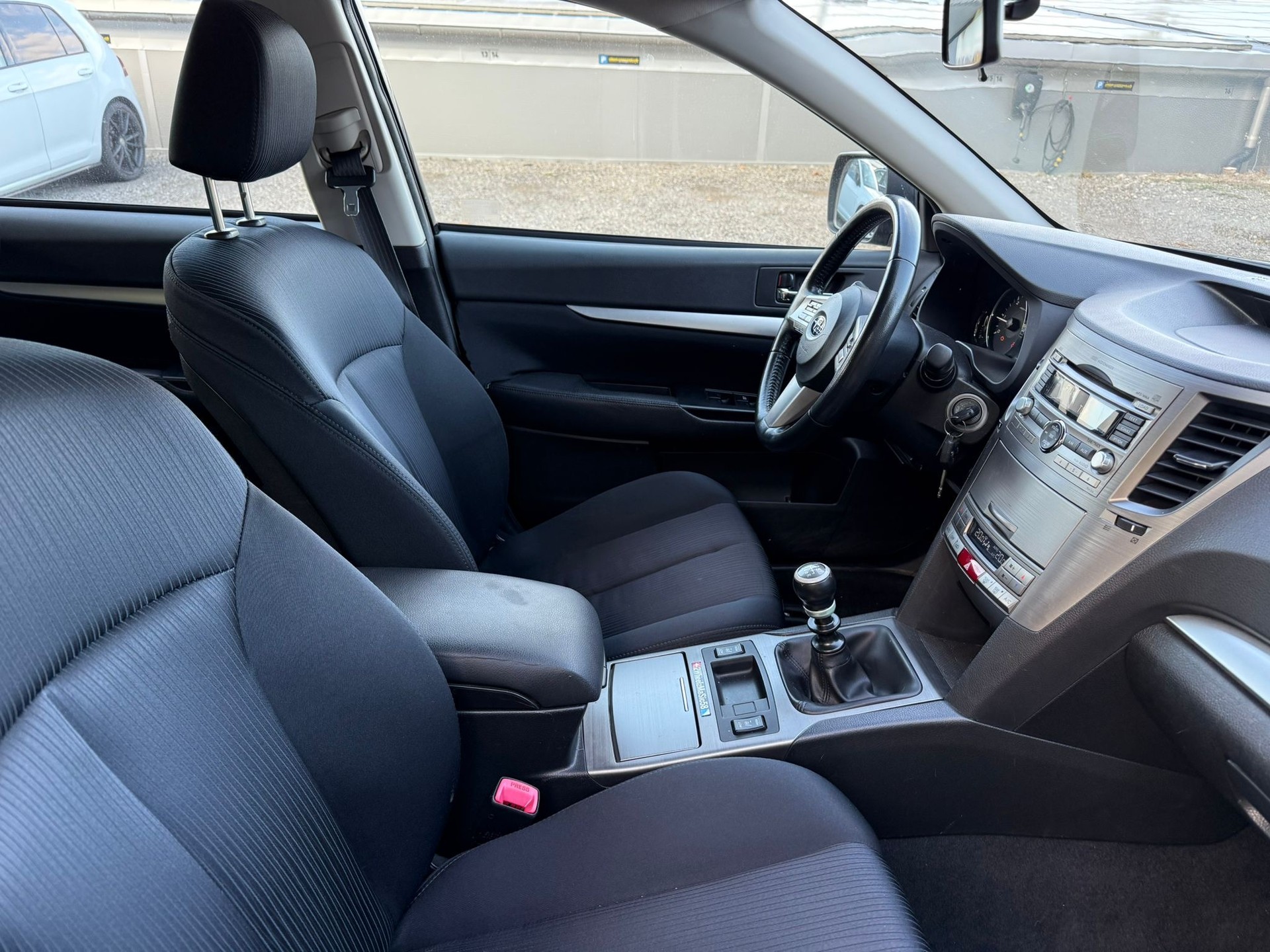 SUBARU Legacy 2.0D Swiss AWD-image-9