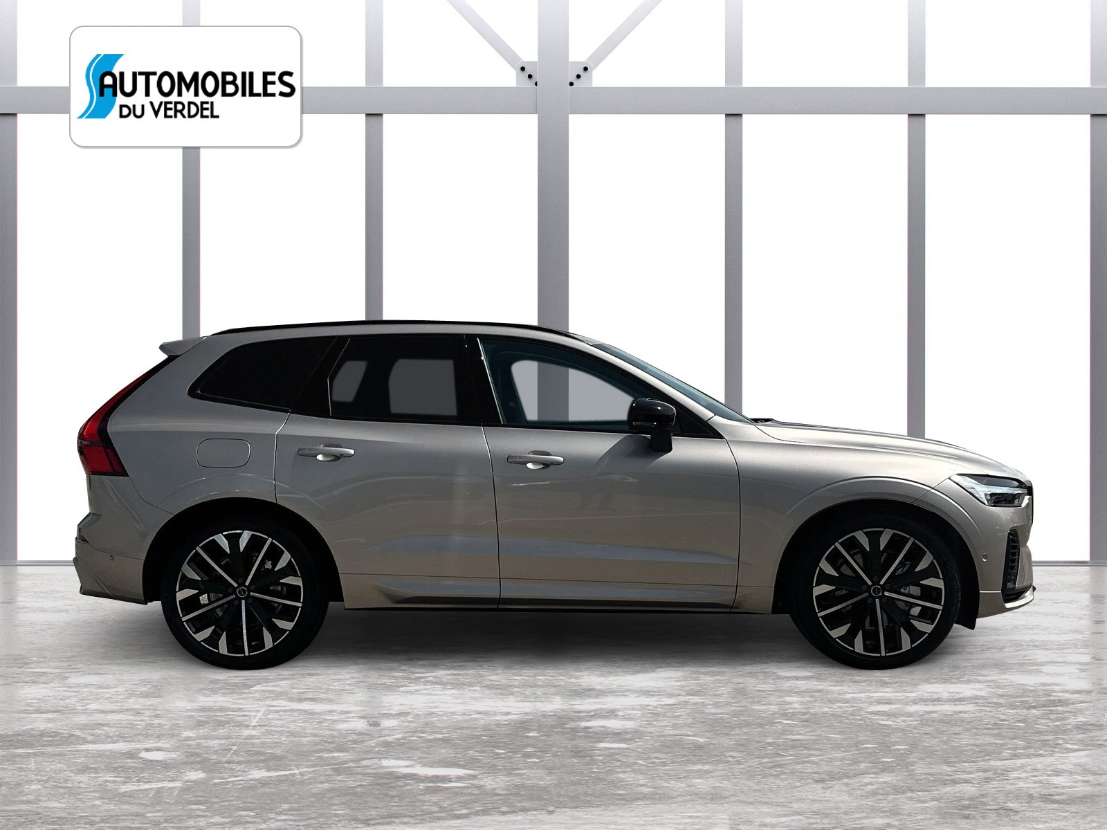 VOLVO XC60 2.0 T8 TE Ultra Dark eAWD-image-5