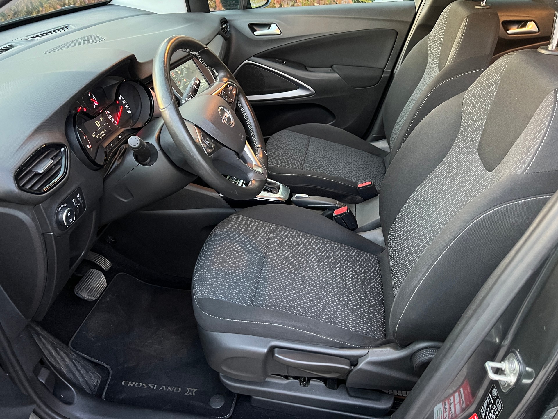 OPEL Crossland X 1.2i TP Enjoy Automatik-image-6