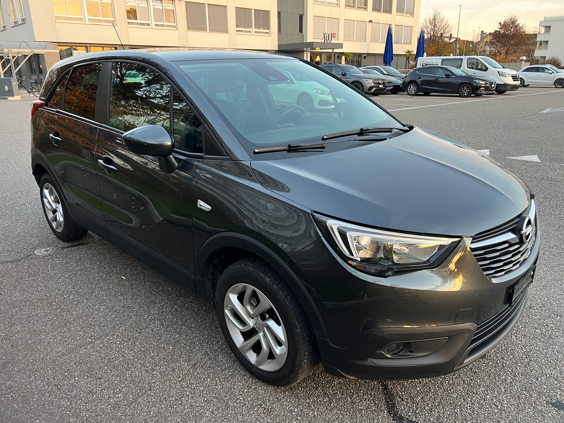 OPEL Crossland X 1.2i TP Enjoy Automatik-image-2