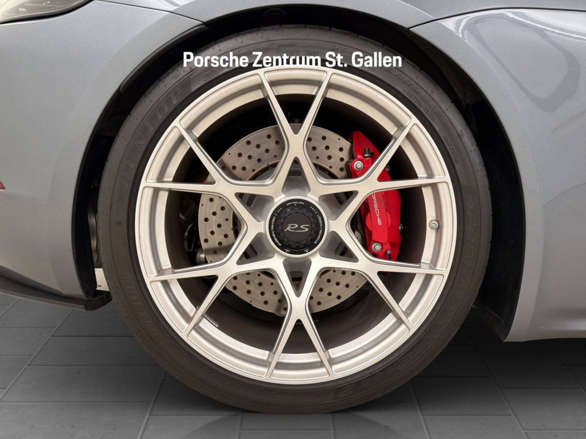 PORSCHE 718 Spyder RS-image-24