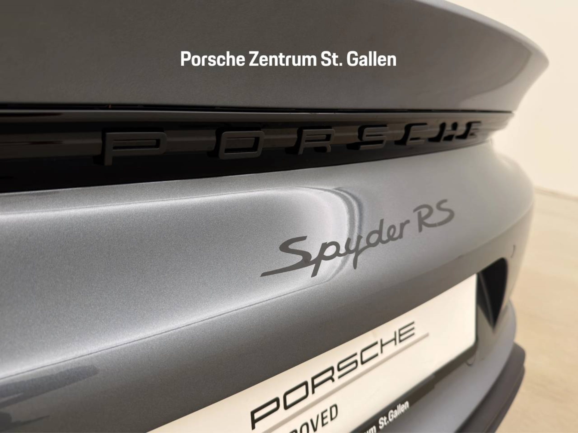 PORSCHE 718 Spyder RS-image-11