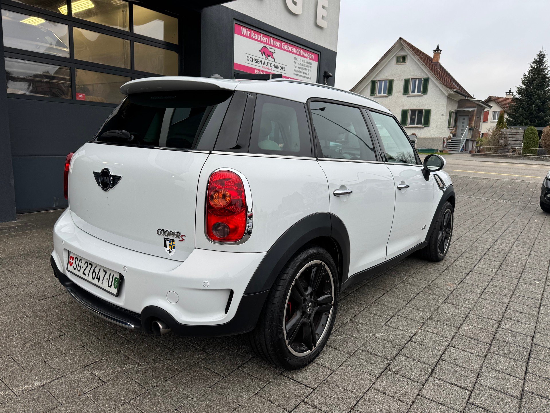 MINI Countryman Cooper S ALL4 Steptronic-image-2
