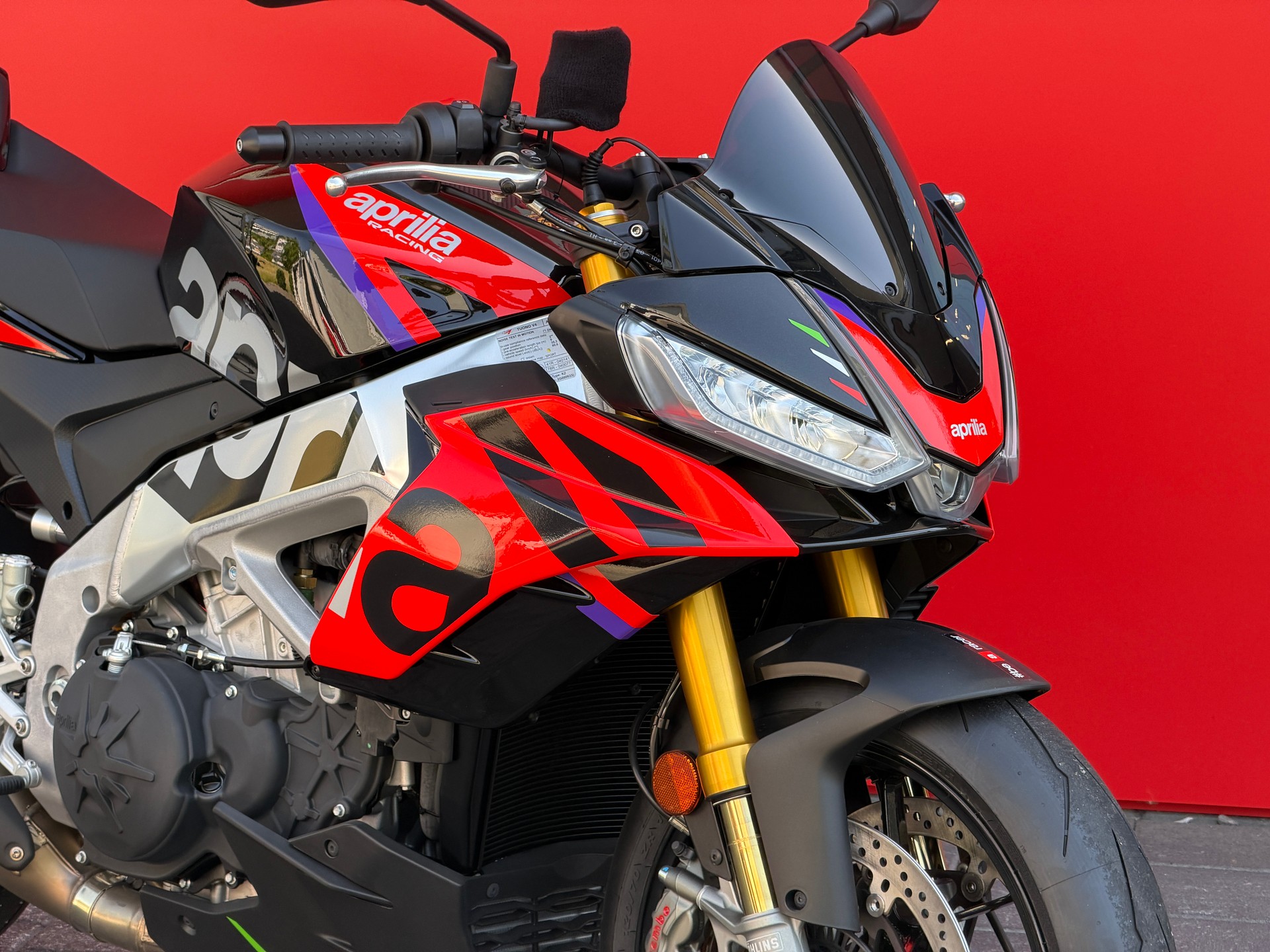 APRILIA Tuono V4 1100 Factory-image-10