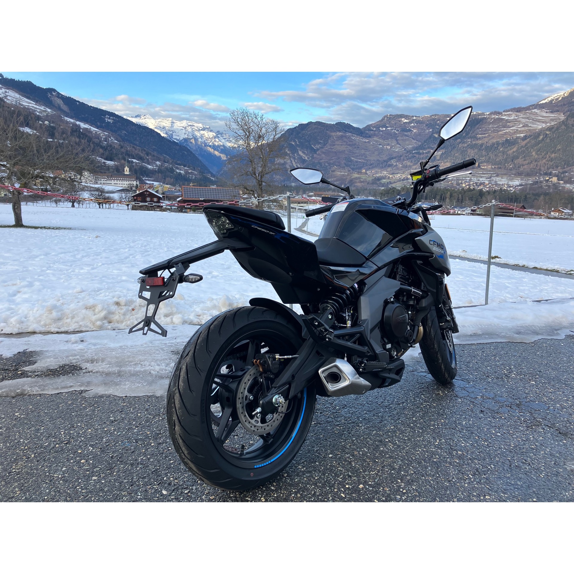CF MOTO 650NK-image-2