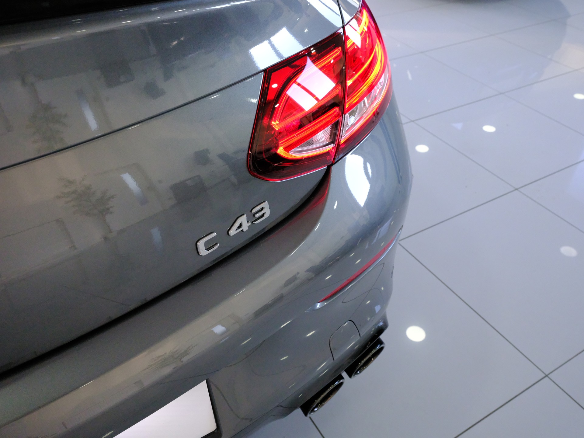 MERCEDES-BENZ C 43 AMG 4Matic 9G-tronic *Premium Plus Paket* *Burmester* *Night Paket*-image-12