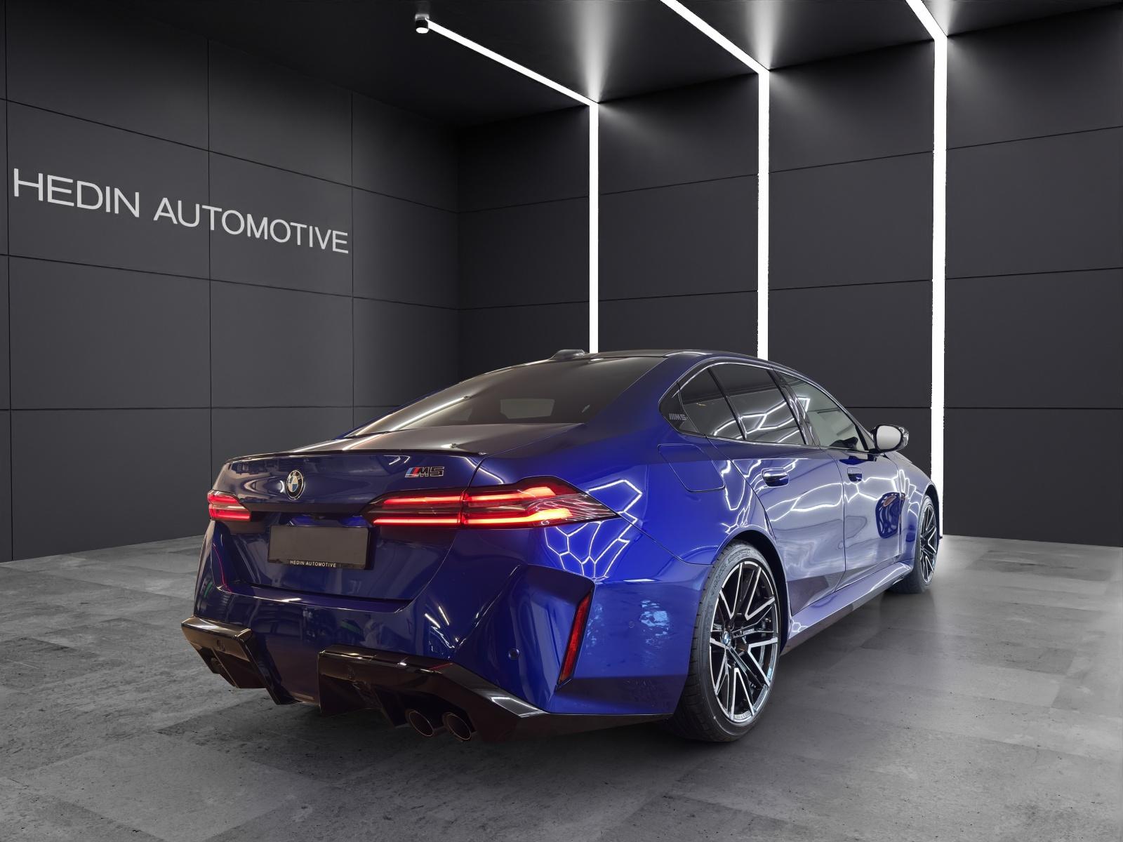 BMW M5 xDrive-image-4
