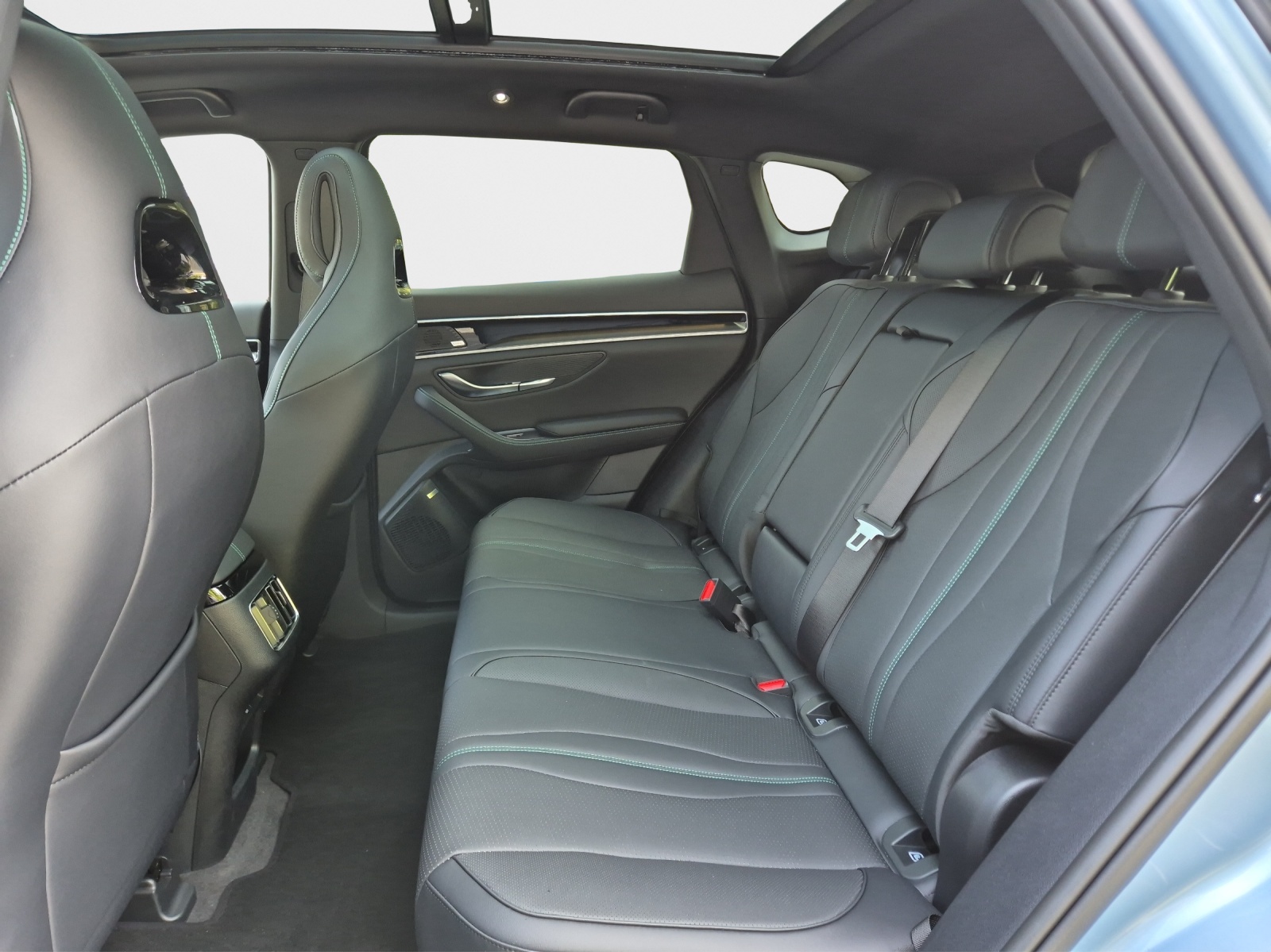 BYD Seal U DM-i Design AWD-image-25