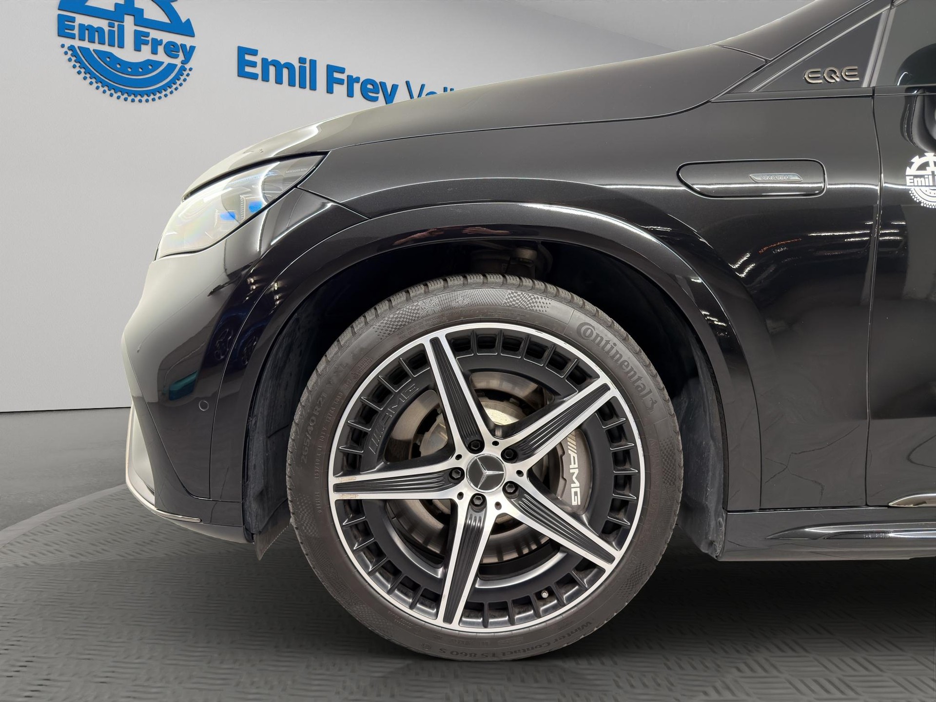 MERCEDES-BENZ EQE 43 AMG 4Matic SUV-showroom-element-3