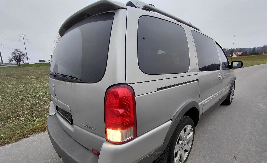 PONTIAC Montana-image-5