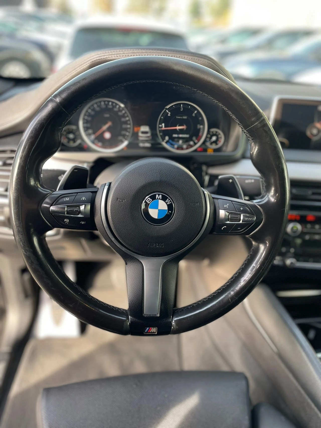 BMW X6 M50d CH FAHRZEUG-image-13