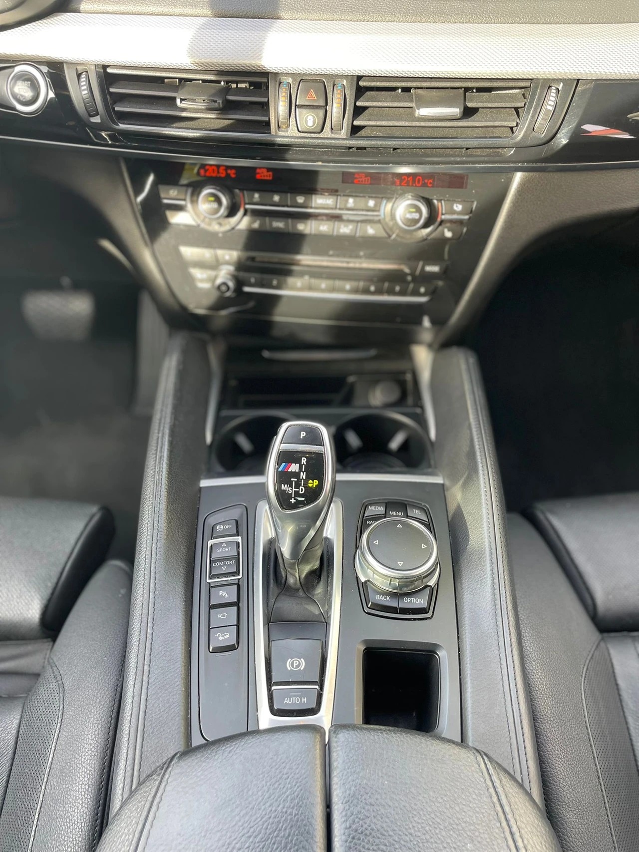 BMW X6 M50d CH FAHRZEUG-image-17