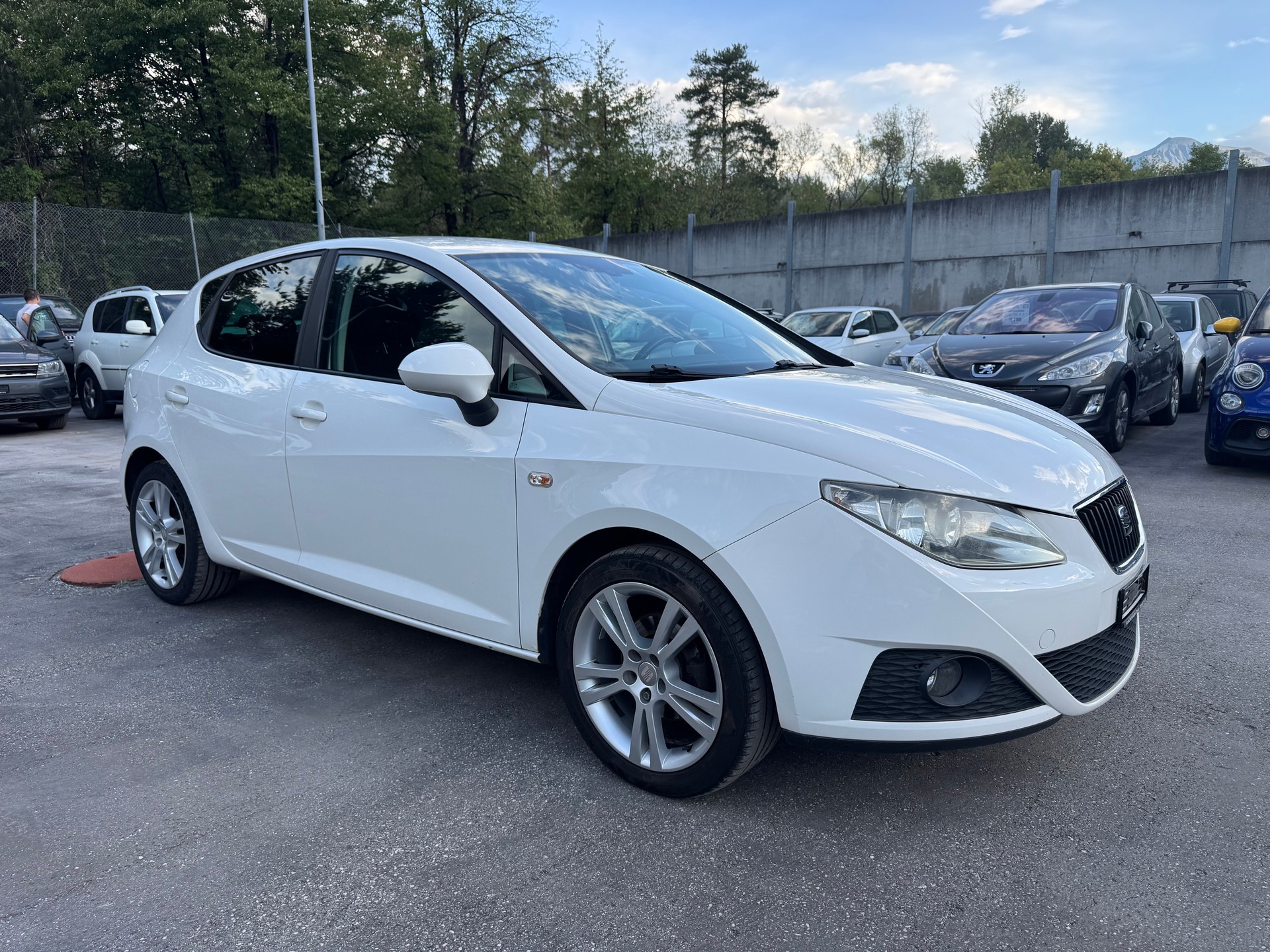 SEAT Ibiza 1.6 Style-image-1