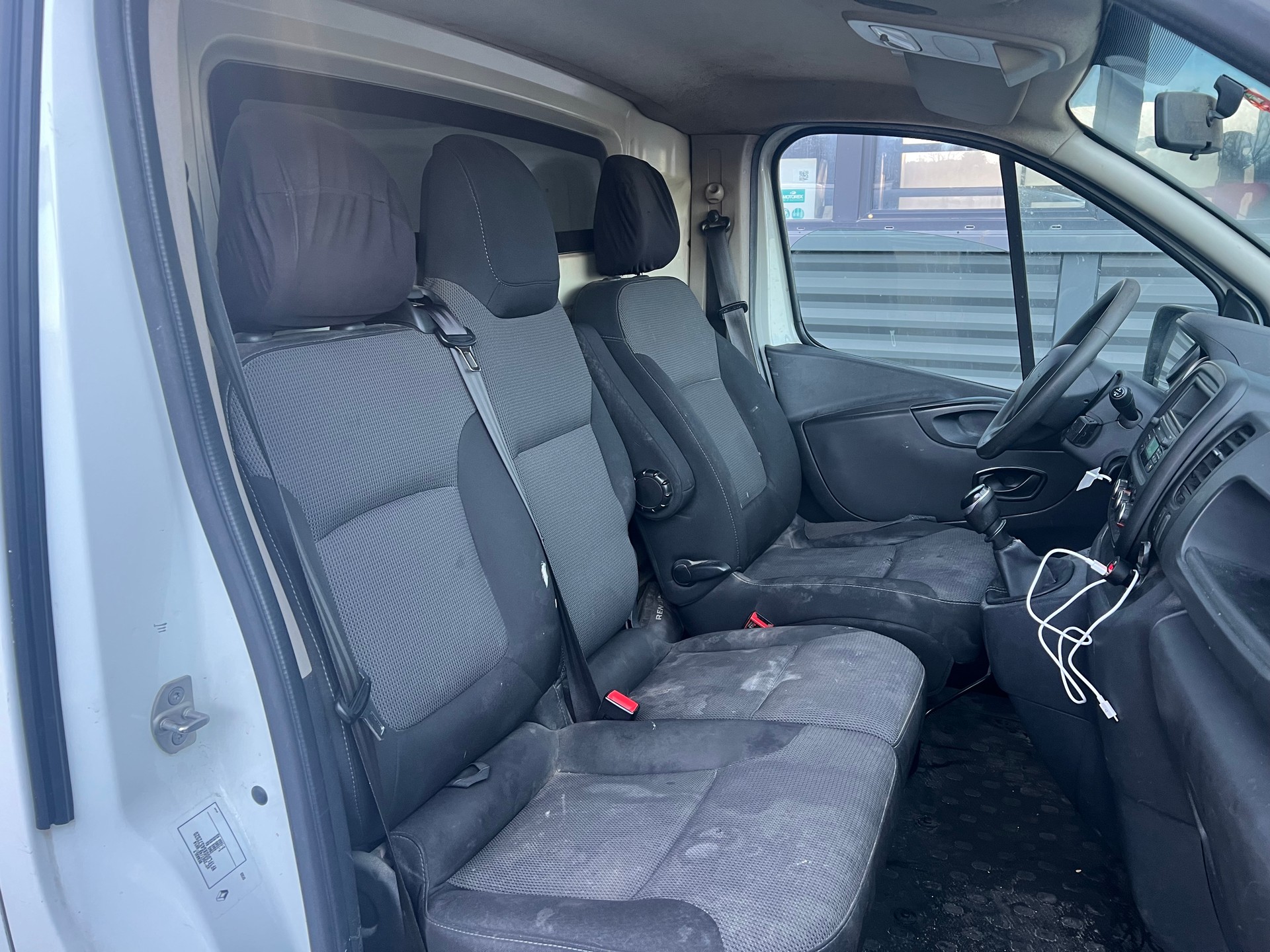 RENAULT Trafic 1.6 ENERGY dCi 95 3.0t Access L1H1-image-8
