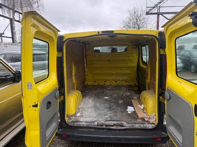 OPEL VIVARO-image-3