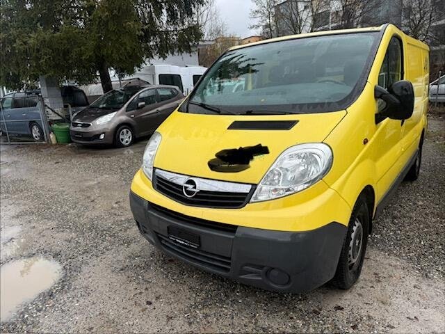OPEL VIVARO-image-0
