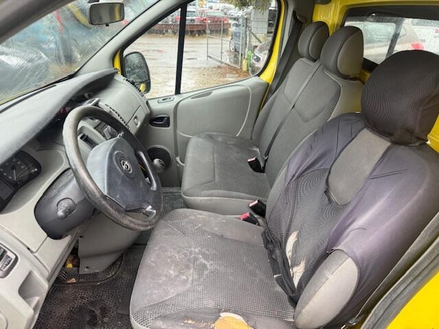OPEL VIVARO-image-6