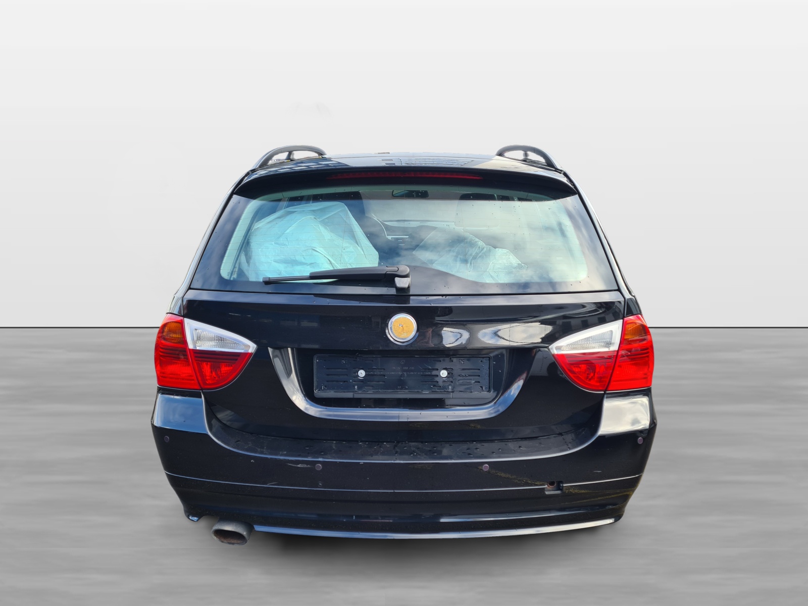BMW 318i Touring Access-image-5