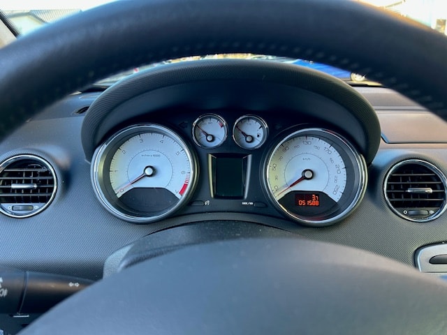PEUGEOT 308 1.6 16V VTI Lion Edition Automatic-image-5