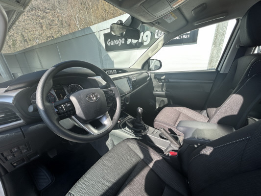 TOYOTA Hilux 2.8d Comf. DC 4x4-image-7