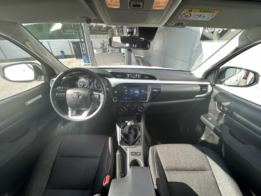 TOYOTA Hilux 2.8d Comf. DC 4x4-image-5