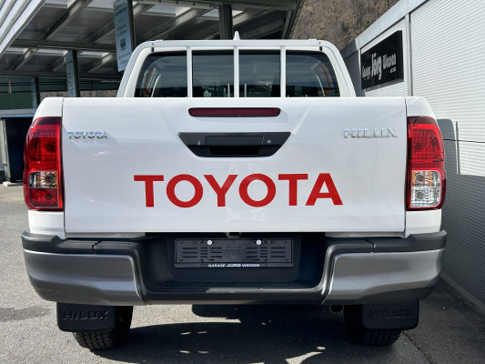 TOYOTA Hilux 2.8d Comf. DC 4x4-image-4