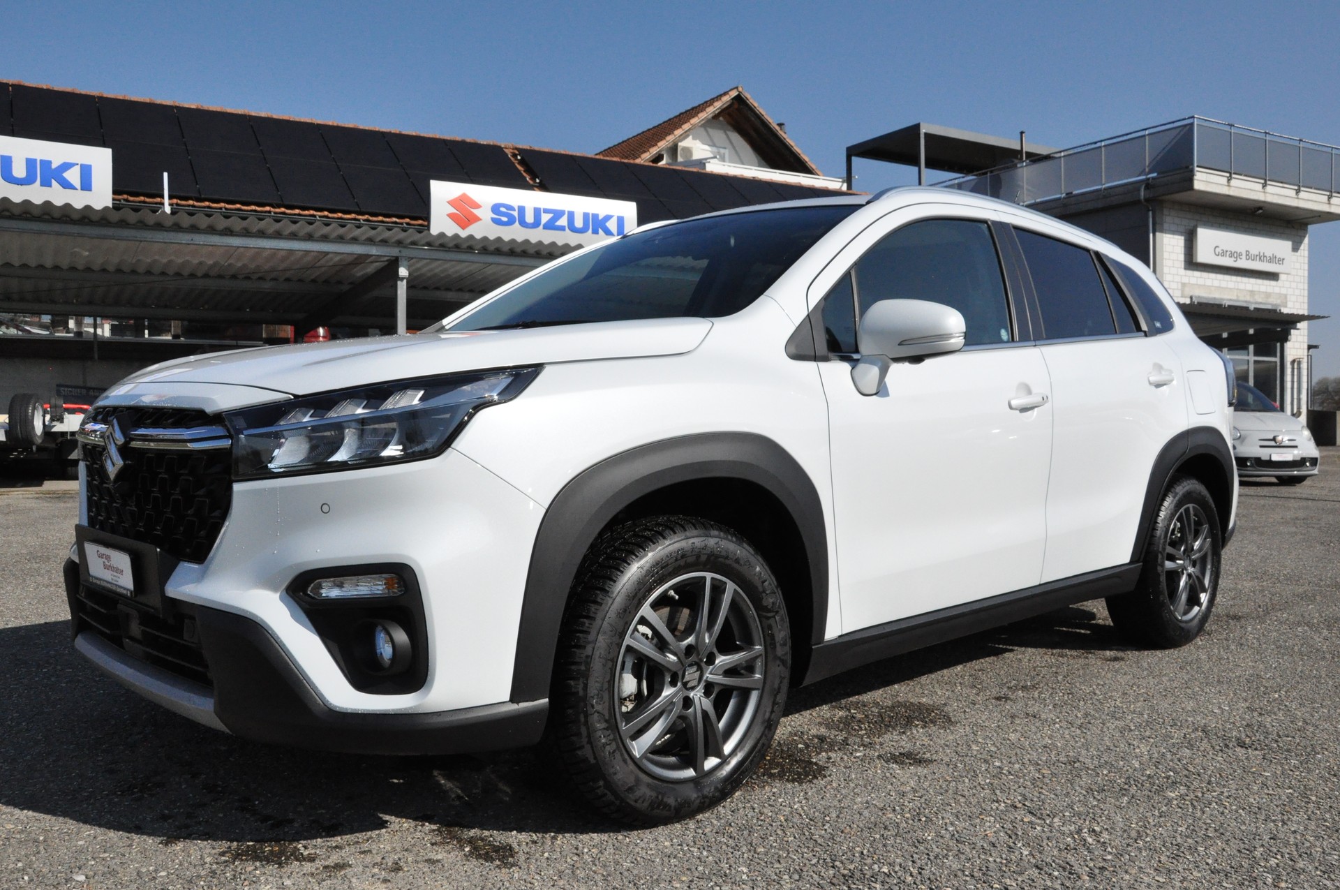 SUZUKI SX4 S-Cross 1.4 16V Compact Top Hybrid 4WD Automatic-showroom-element-1