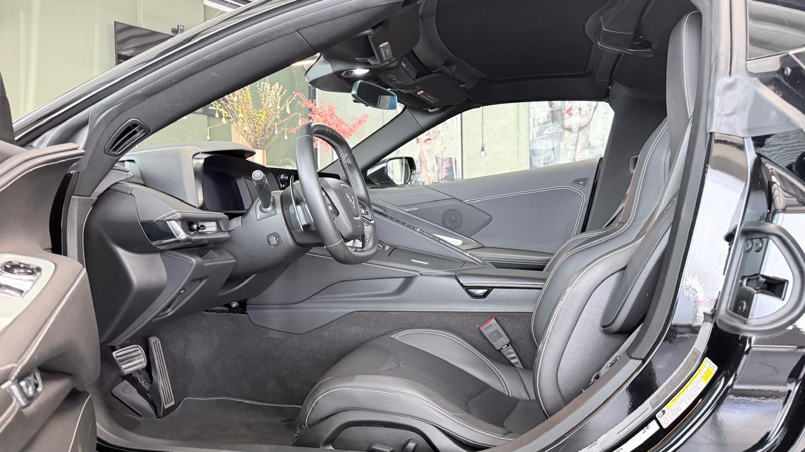 CHEVROLET Corvette Stingray 2LT Automatic-showroom-element-2